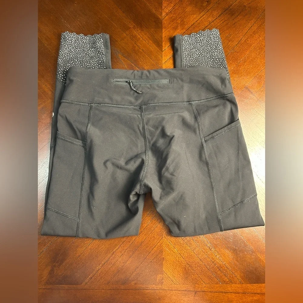 Lululemon Athletica Black Cropped Leggings